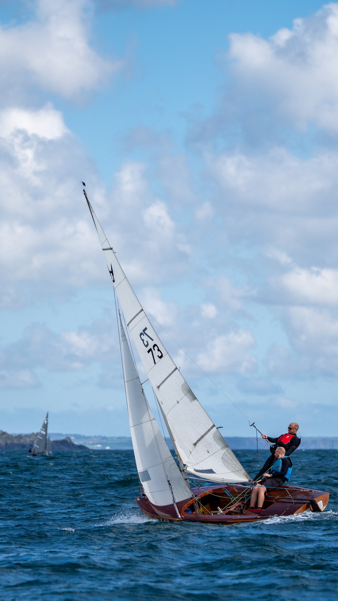 Osprey 73 Sappho sailing under two sails